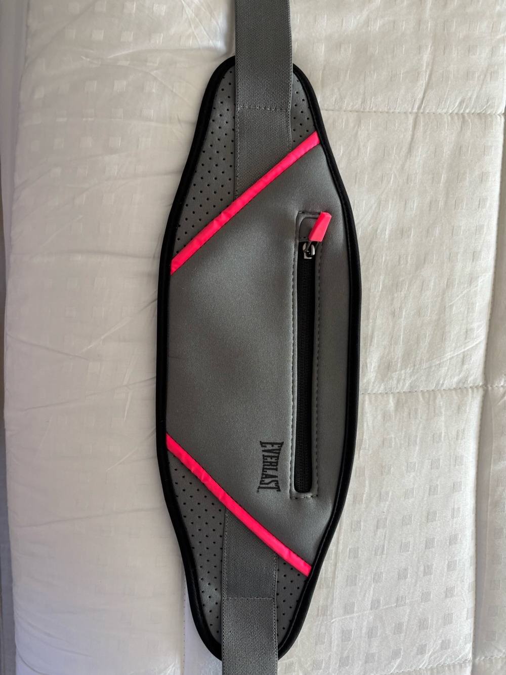 Everlast Gray and Pink Sling waist Belt never used